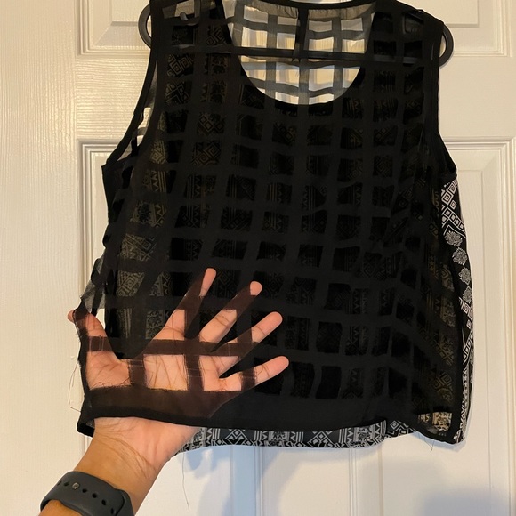 Open back top - Picture 3 of 4